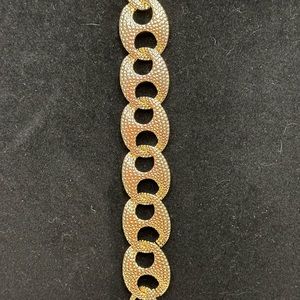 Paparazzi gold bracelet. 9 1/2” long